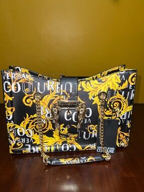 NWT Versace Jeans Couture Collection Black & Gold Logo Tote